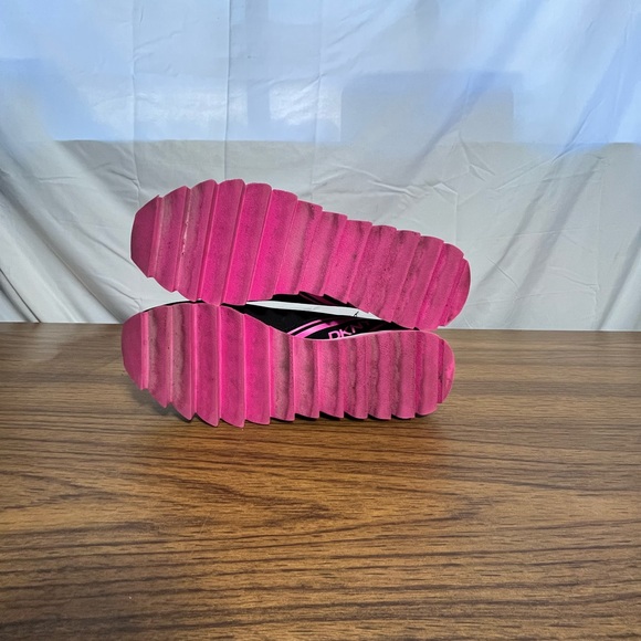 DKNY Abbi Women's Slip on Sneakers Size 9.5M Black Pink PAF 2105 3185129 - Picture 7 of 13